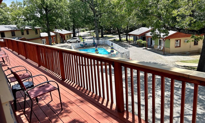 Bull Shoals Hotel | DRIFTWOOD RESORT BULL SHOALS