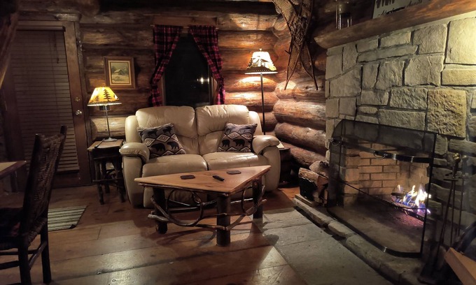 Drummond Cabaña | Drummond Island Hotel & Vacation Homes - Hermitage Cottage