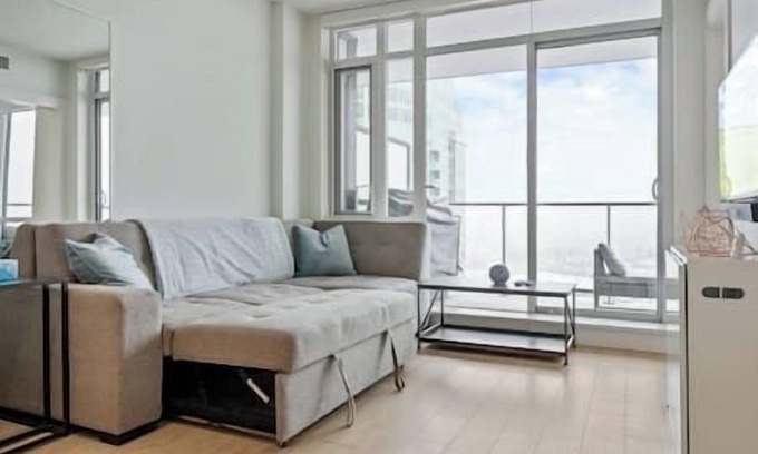 Victoria Park Apartamento | DT Views | AC | Pullout Couch | Mins to Saddledome