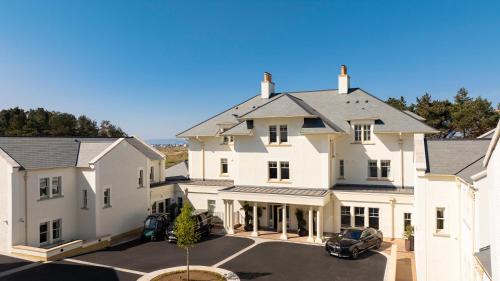Portrush Hotel | Dunluce Lodge - Small Luxury Hotels of the World