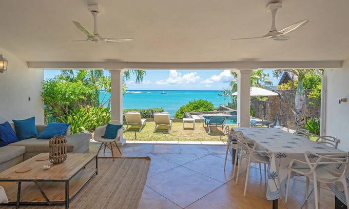 Cap Malheureux Casa | Duplex La HOULE- waterfront, colonial style