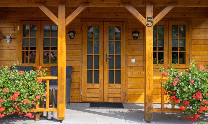 Brynica Cabina | Dwór Myśliwski Hubertus