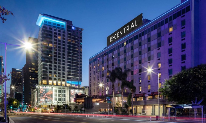 Downtown Los Angeles Hotel | E-Central Downtown Los Angeles Hotel