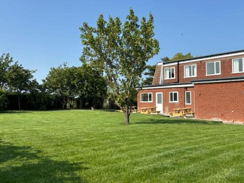 East Halton Hotel | East Halton Hotel