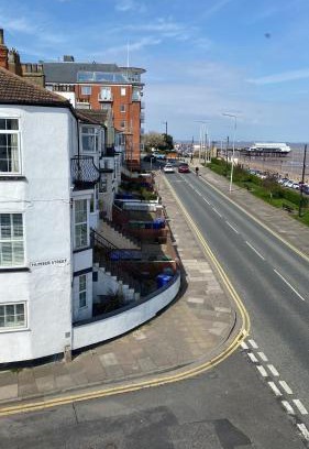 Cleethorpes Apartamento | Eastcliffe Penthouse, 2 beds & bathrooms with parking