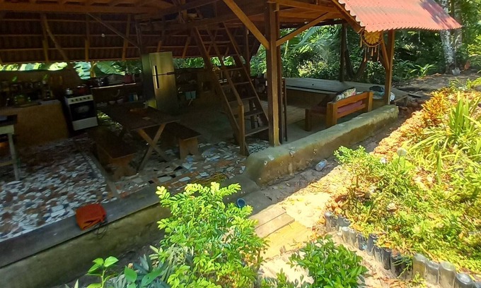 Alter do Chao Cabina | EccoMuna hut, airy and natural.