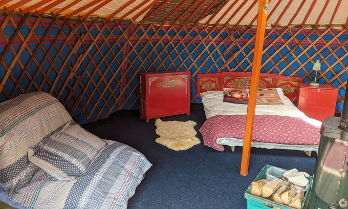 Whitegate Alquiler De RV | Eco Glamping immersed in nature, ideal for family holidays andromantic getaways!