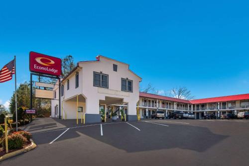 Calhoun Hotel | Econo Lodge Calhoun North Damascus