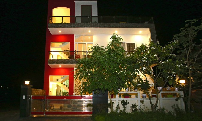 Palanpur Villa | Eden Villa es un lugar fantástico para relajarse, celebrar y estar de vacaciones.
