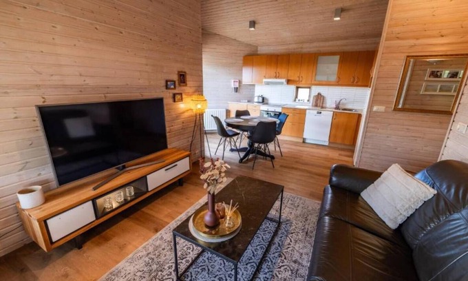 Bouvet Island Cabaña | Efstidalur Cottages