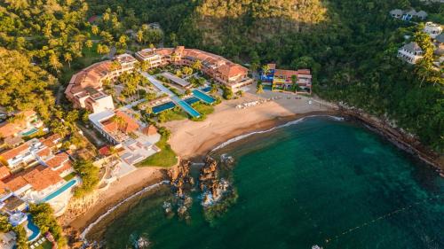 Costa Careyes Hotel | El Careyes Club & Residences