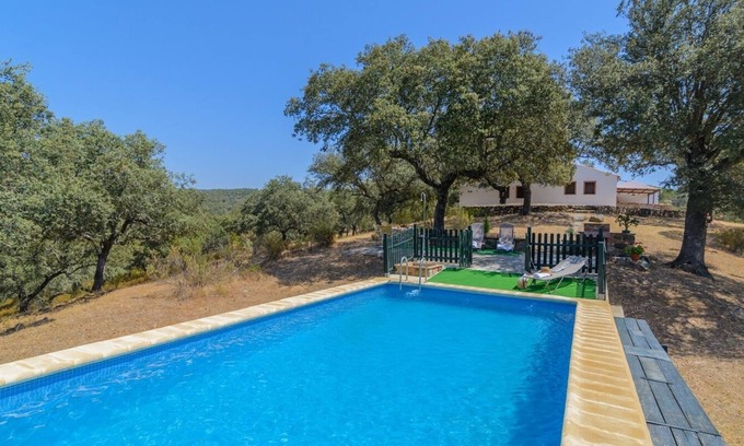 Villaviciosa de Córdoba Villa | El Cortijo de Camama Villaviciosa de Córdoba by Ruralidays