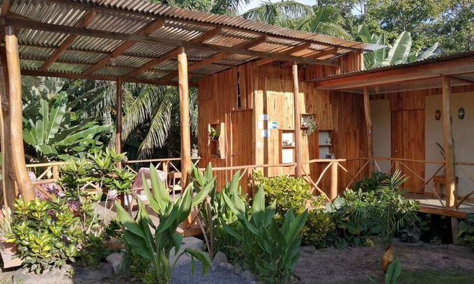 Paquera Cabina | El Gecko