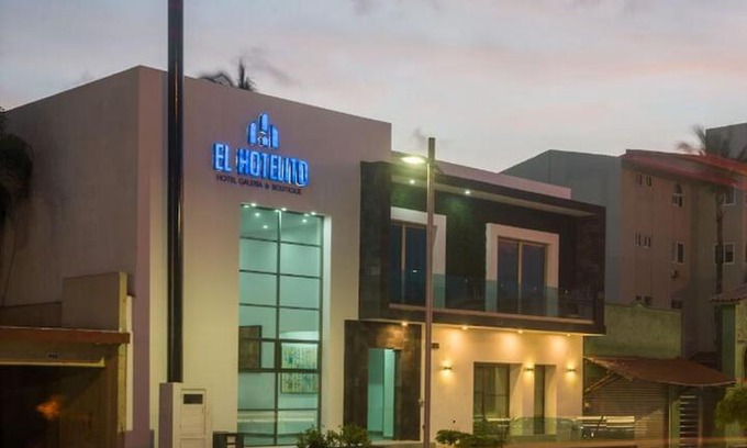 Manzanillo Hotel | El Hotelito Boutique & Galería