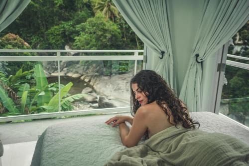 Rio Blanco Cabina | El Yunque Waterfalls Romantic Stay at Casa Parcha