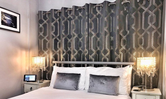 Londonderry Villa | Elagh View B B Double En-suite 2