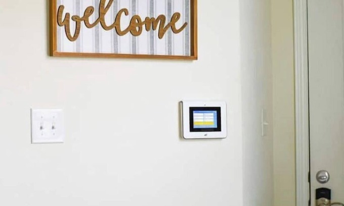 San Antonio Casa | Elegant and cozy 3 bedroom/2 full bath new home