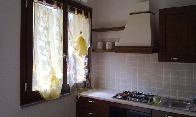 Giba Apartamento | Elegante apartamento en el suroeste de Sardegna cerca de Porto Pino IUN 5434