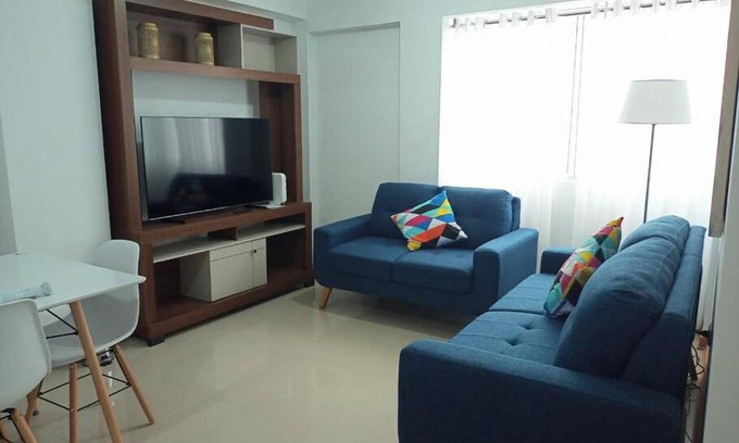 Víctor Larco Herrera Apartamento | Elegante y acogedor departamento entero # 3