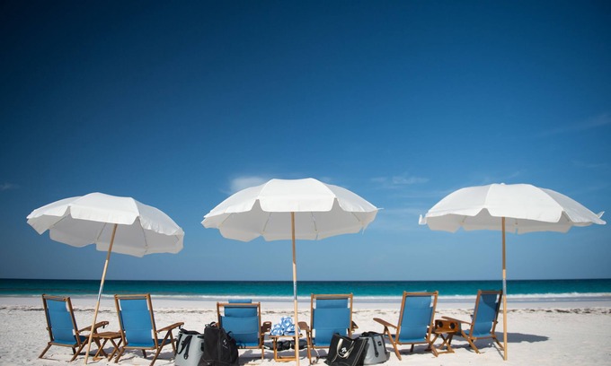 Dunmore Town Cabina | Eleven Bahama House