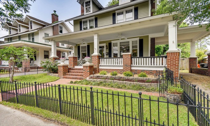 Elizabeth City Casa | Elizabeth City Vacation Rental: Gazebo w/ Hot Tub!