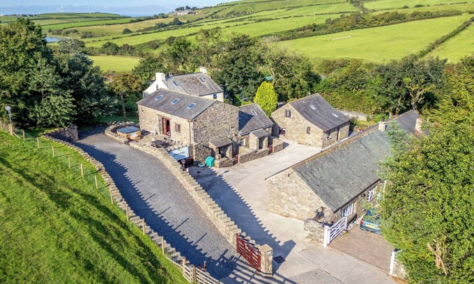 Newland Near Ulverston Cabaña | Elm Lodge