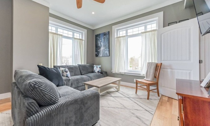 Elora Apartamento | Elora Gingerview Its comfort with a View