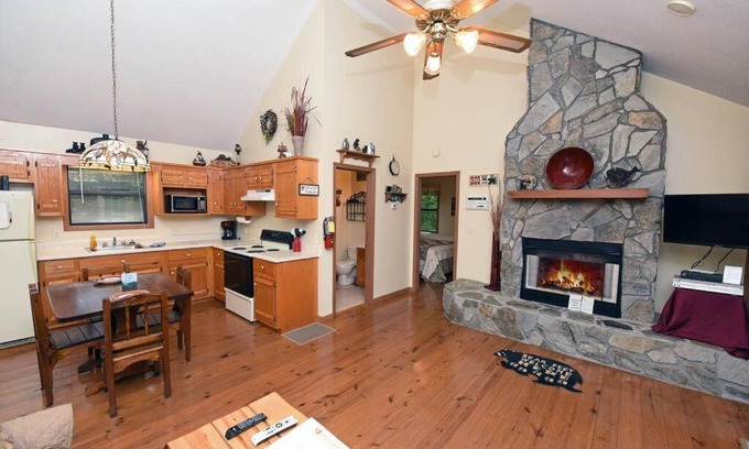 Blairsville Casa | Elsa at Alpine Cabins - Peaceful, Private, Perfect