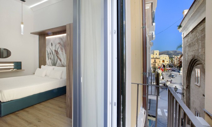 Sorrento City Centre Casa | Elys Suites