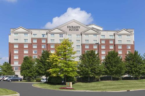 Independence Hotel | Embassy Suites by Hilton Cleveland Rockside