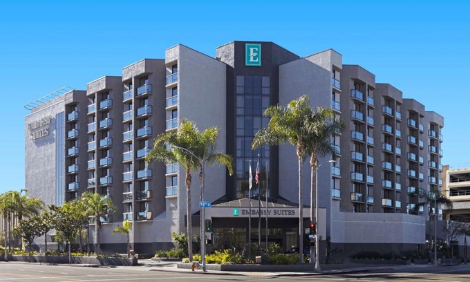 Los Angeles Hotel | Embassy Suites Los Angeles - International Airport/North