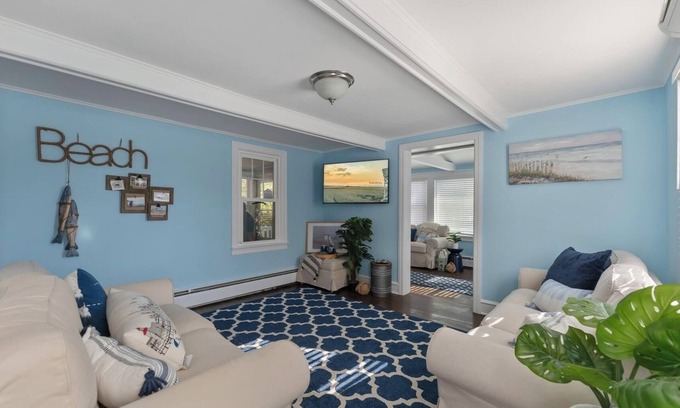 North End Cabaña | Enchanting 3-bedroom classic cottage with AC and modern luxury in Ocean City