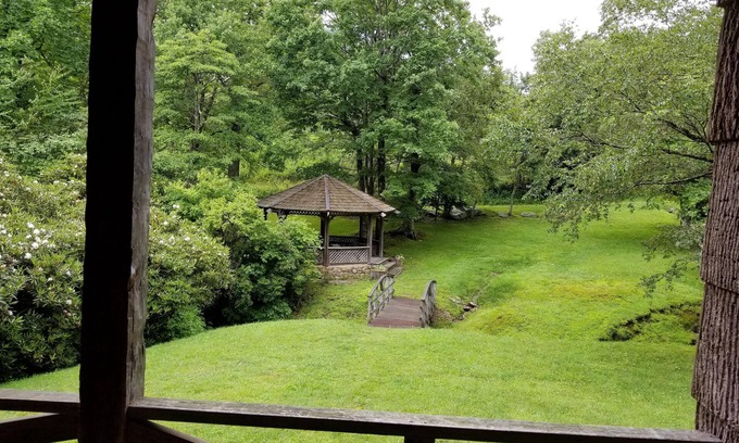 Boone Cabina | CABINA DE REGISTRO ENCANTADOR