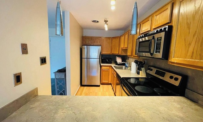 Elkins Park Apartamento | Enjoy a comfortable stay in this cozy 1-bedroom apartment in Elkins Park, PA