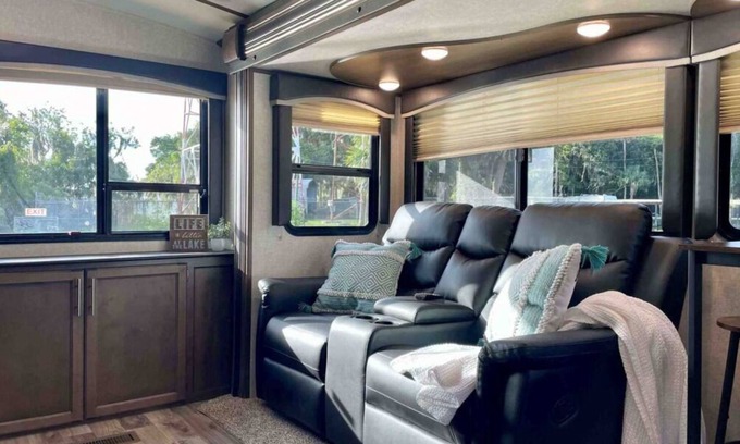 Seville Casa | Enjoy A Peaceful Getaway! Close to Daytona Beach's Boar! Pet-Friendly!