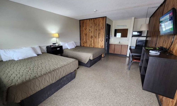 Warsaw Casa | Enjoy Room w/ Access to Refreshing Pool, Golf Cart Rentals & Outdoor Fun