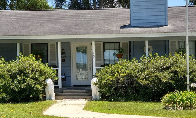 Kingsland Casa | Enjoy Southern Hospitality in Kingland Georgia, Bring Pets, Plenty Parking