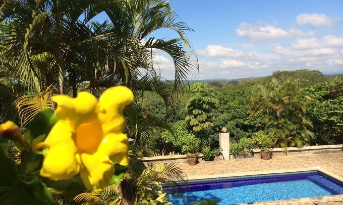 Tárcoles Casa | Disfrute de 1-7 casas en una finca privada