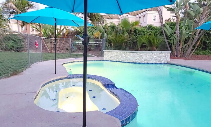 Alessandro Heights Casa | Enjoy Working Away From Home - Corporate 31+Days