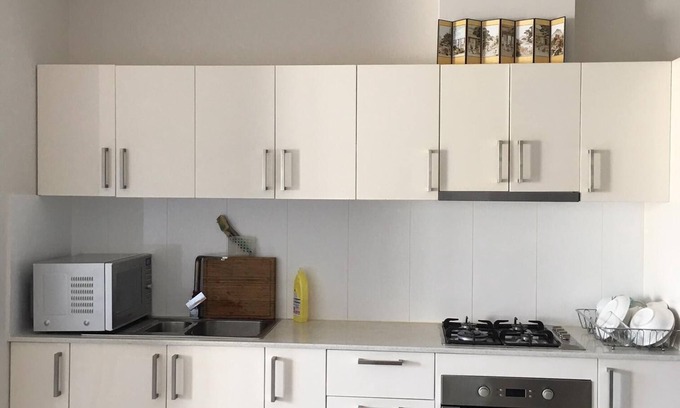 Mawson Lakes Apartamento | Apartamento completo y espacioso, paga menos por más.