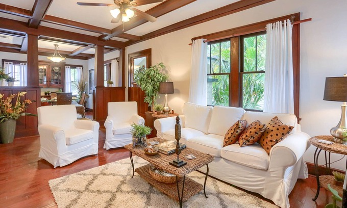 Historic Uptown Casa | Bungalow completo - Bungalow romántico de lujo