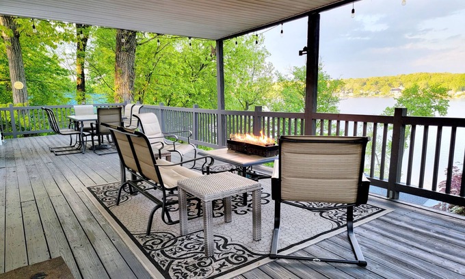 Lake Hopatcong Casa | Hermosa ladera del lago Hillside con vistas al mar elevadas y acceso