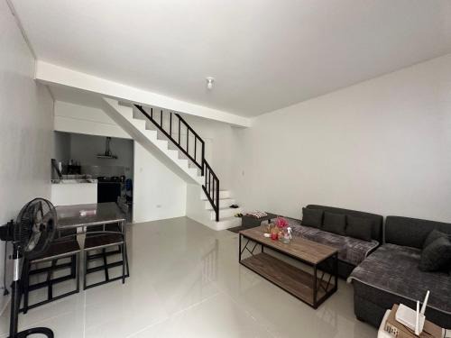 Santo Tomas Casa | Entire Townhouse - SANTO TOMAS BATANGAS