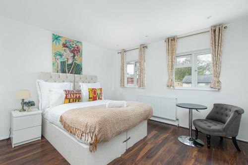 Hatfield Apartamento | Ephatha Apartments 4-Bedrooms, Sleeps 11, Free Parking, Garden