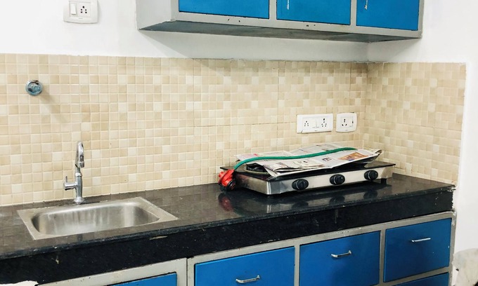 Dehradun Apartamento | Escape to a serene oasis in heart of Dehradun at our charming 1 BHK apartment