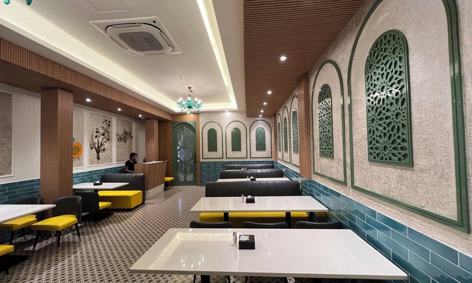 Dharavi Hotel | Esquire Hotel Mumbai