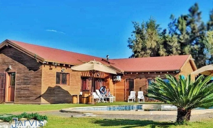 Ben Khalled Chalet De Esquí | Essanya – Peaceful Chalet in the Heart of Nature
