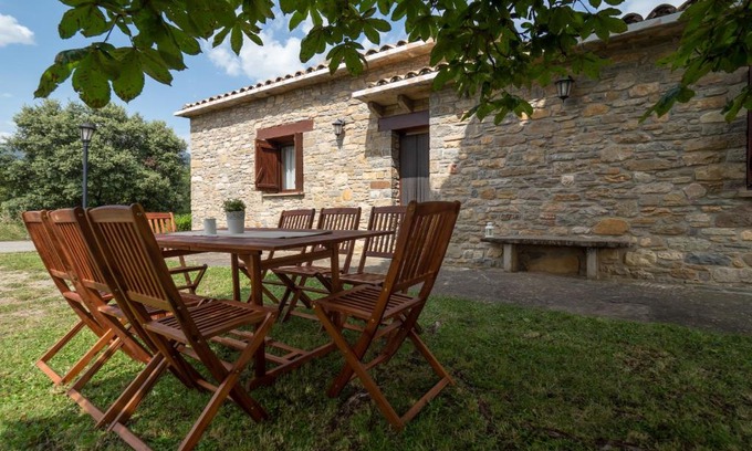 La Fueva Casa | eva y maría CASA RURAL