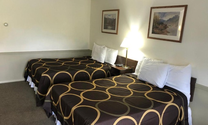 Jefferson Hotel | EVERGREEN MOTEL