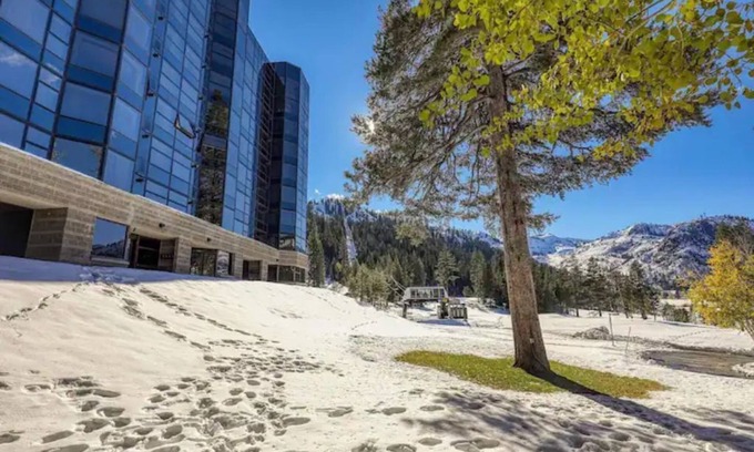 Olympic Valley Complejo | Everline Resort and Spa - 1 Bedroom Fireplace Suite